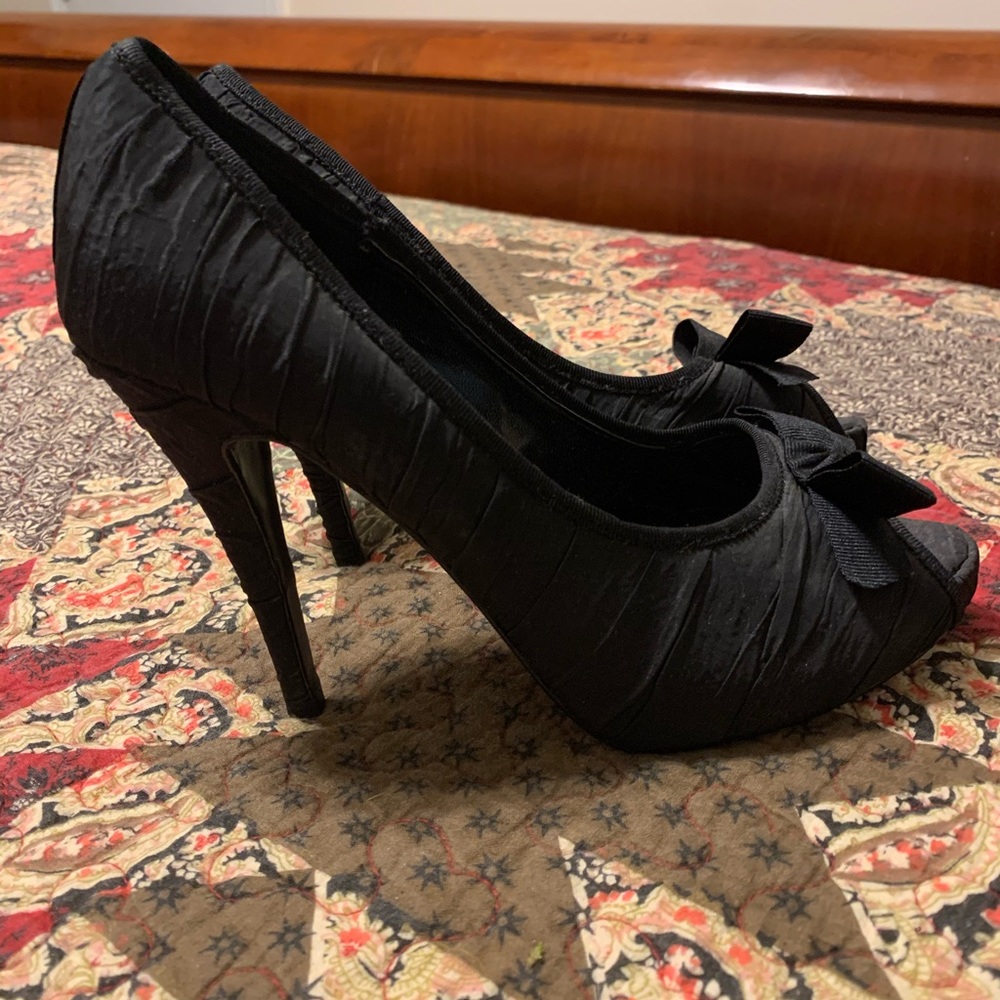 Black heels